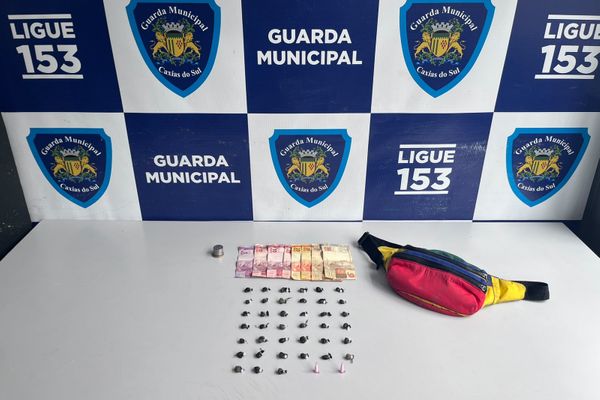 GM prende homem por tráfico de drogas no bairro Salgado Filho em Caxias do Sul