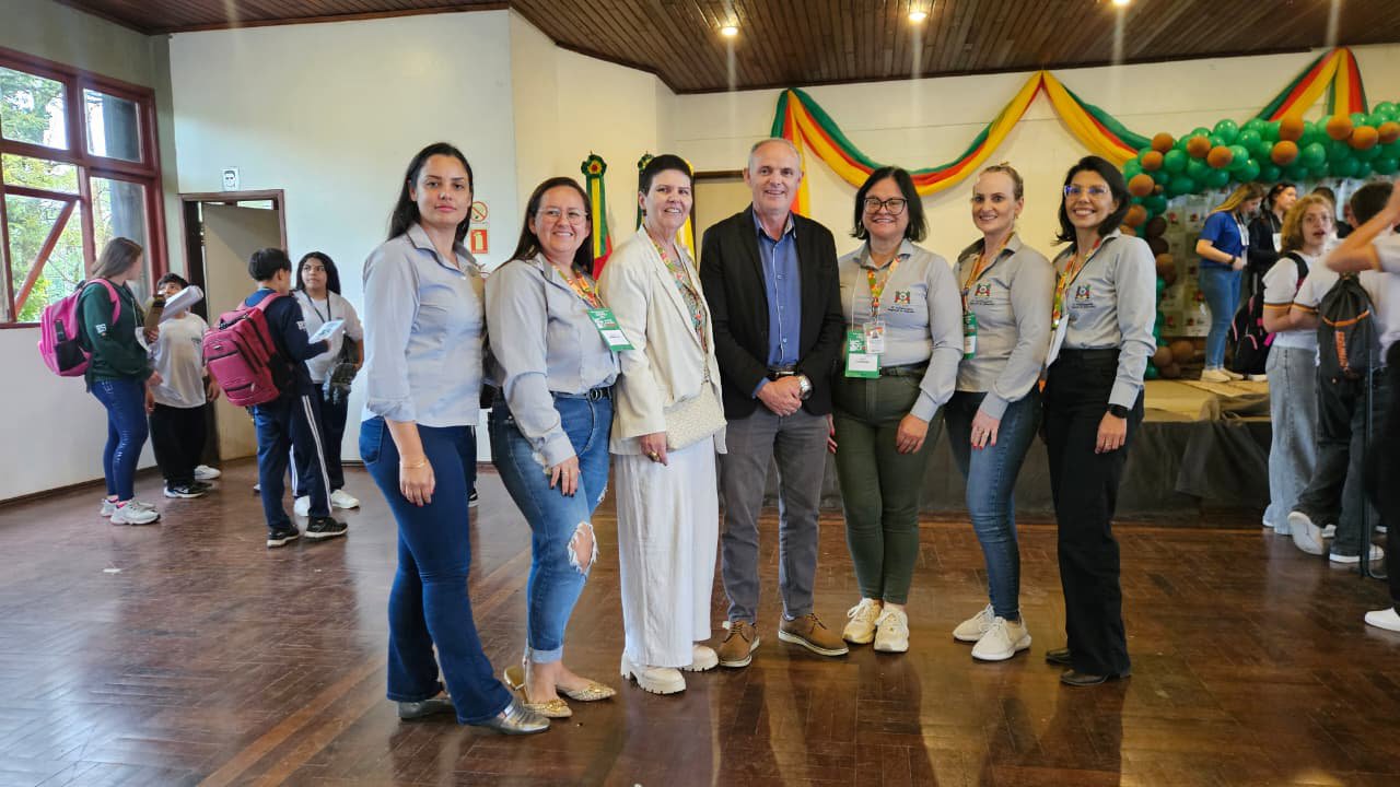 Paulo Fraga visita Mostra Científica das Escolas Estaduais