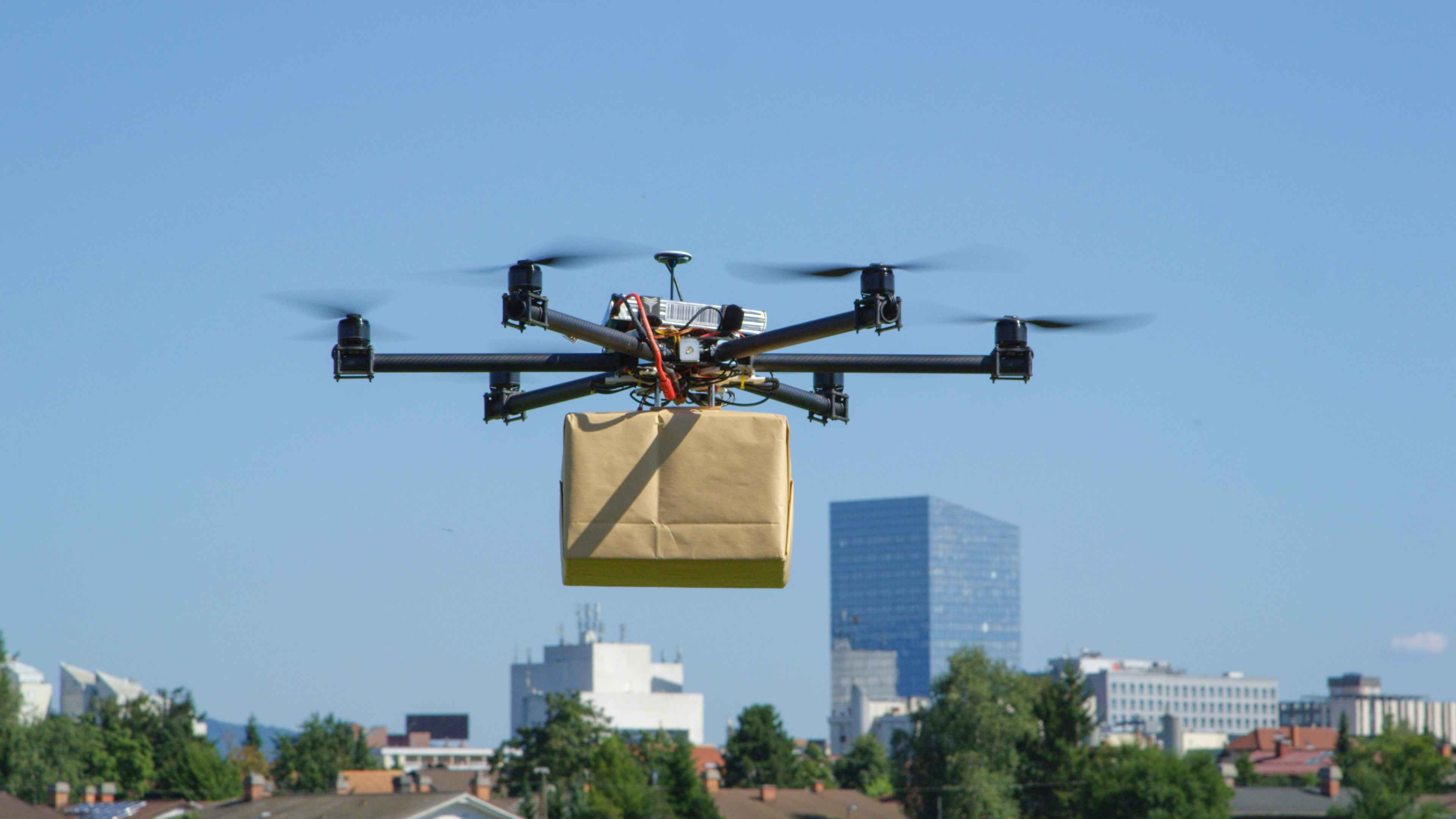 Primeiro drone para transporte de amostras laboratoriais do RS será utilizado pela Unimed Serra Gaúcha